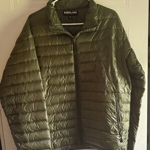 Kirkland Signature Green Puffer Jacket Lightweight Insulated
